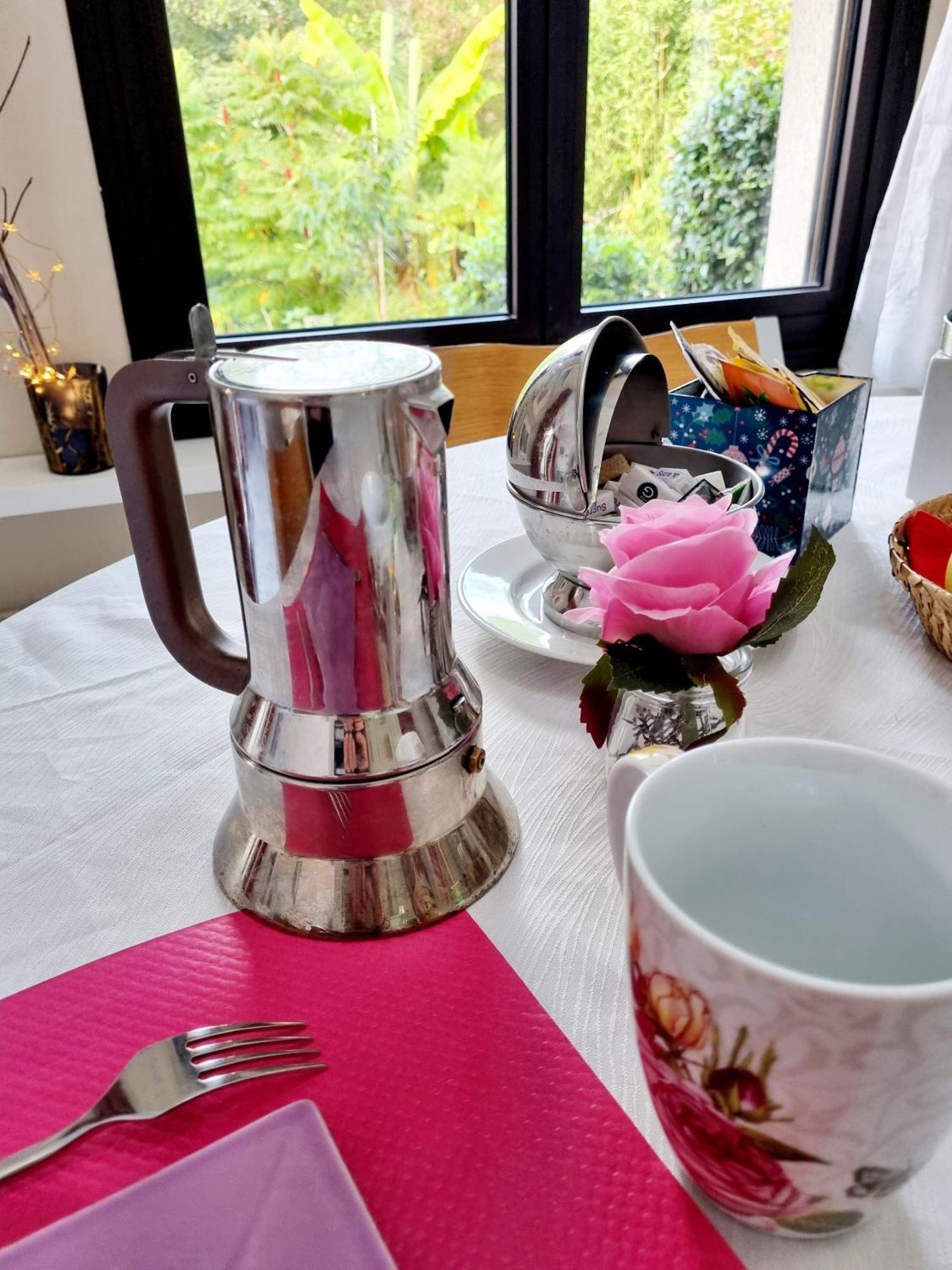 Belle Maison D'Art Verdoyante & Jardin Saint-Rémy-lès-Chevreuse 外观 照片